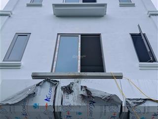 Chính chủ bán gấp nhà đại mỗ 60m2, 5tầng , mt 5.4 m, ô tô tránh nhau vào tận nhà