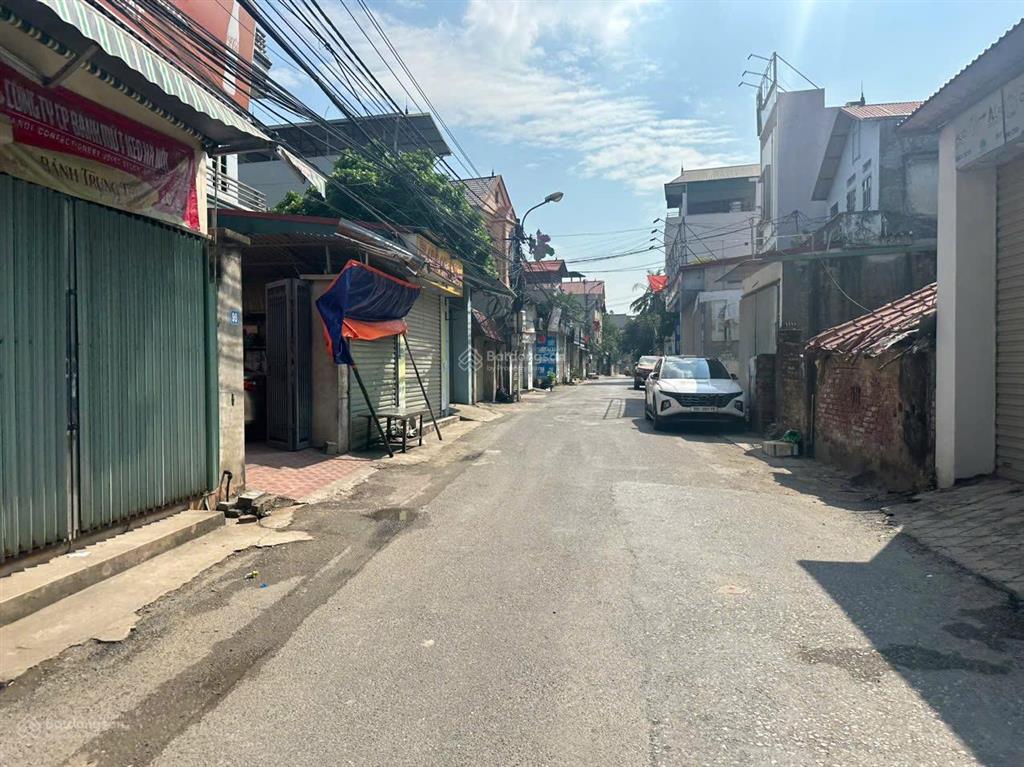 Chính chủ gửi bán nhà 3 tầng tại phương trạch vĩnh ngọc  lô góc  vị trí đẹp gần cầu nhật tân.