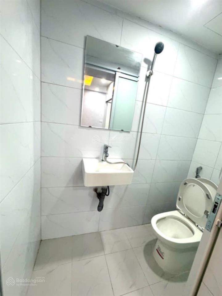 Mặt phố  ô tô đỗ  tập thể trung tâm, hai bà trưng  thoáng sáng ngập tràn  full nội thất