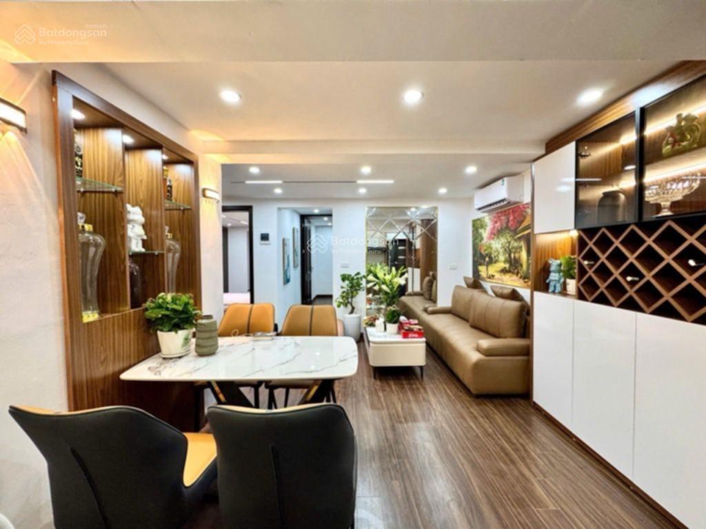 Siêu phẩm tập thể tầng 1  đẹp hơn chung cư  có sân vườn tiểu cảnh  ô tô đỗ  căn góc