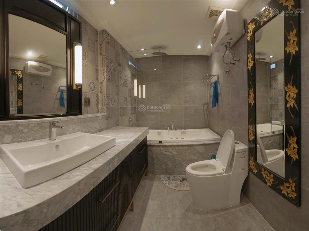 Cho thuê căn penthouse cao cấp, block m, chung cư star hill, khu tài chính phú mỹ hưng