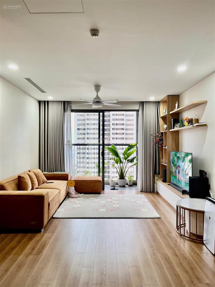 Chính chủ cần bán căn hộ tầng trung 74,6m2 siêu đẹp, giá 7 tỷ tại the terra an hưng