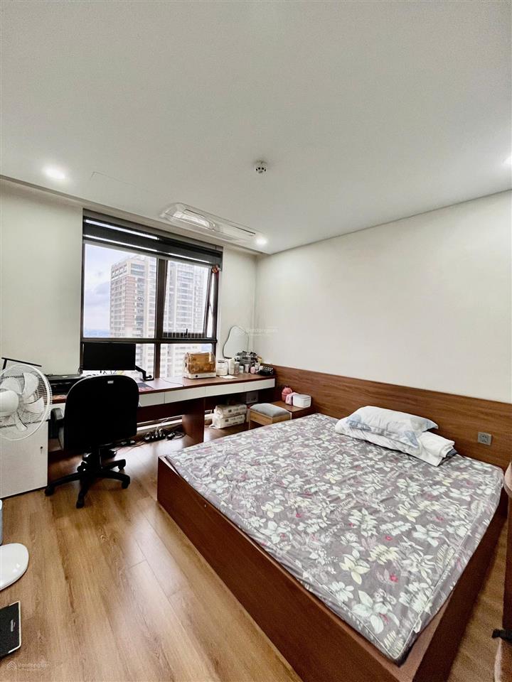 Chính chủ cần bán căn hộ tầng trung 74,6m2 siêu đẹp, giá 7 tỷ tại the terra an hưng