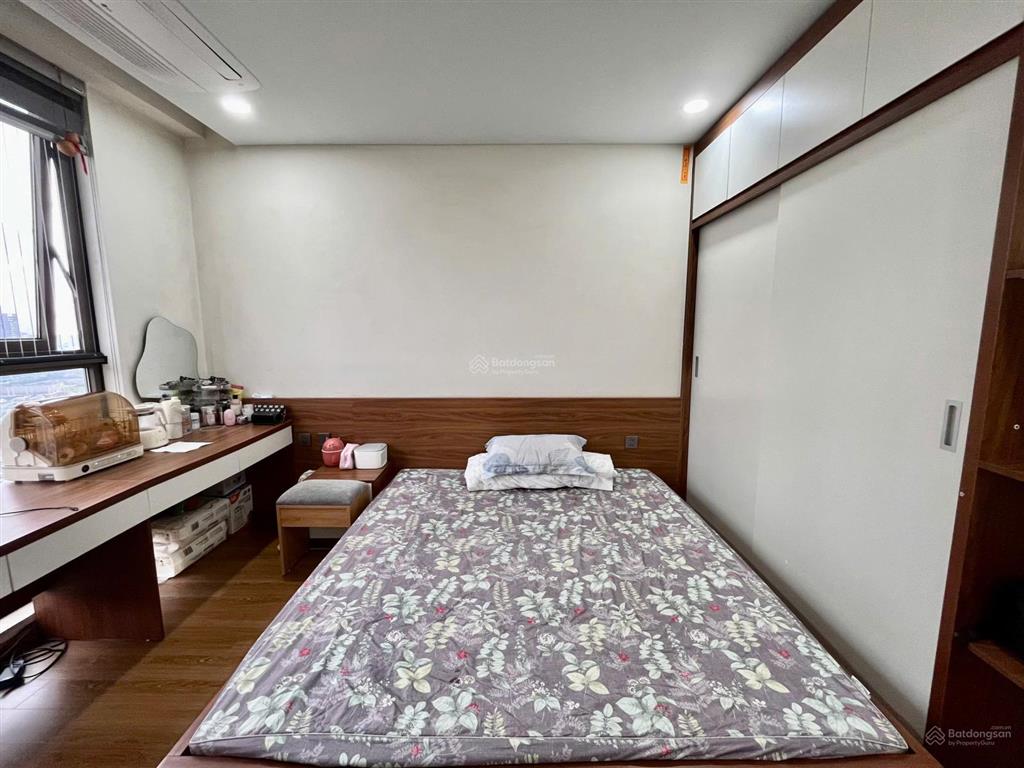 Chính chủ cần bán căn hộ tầng trung 74,6m2 siêu đẹp, giá 7 tỷ tại the terra an hưng