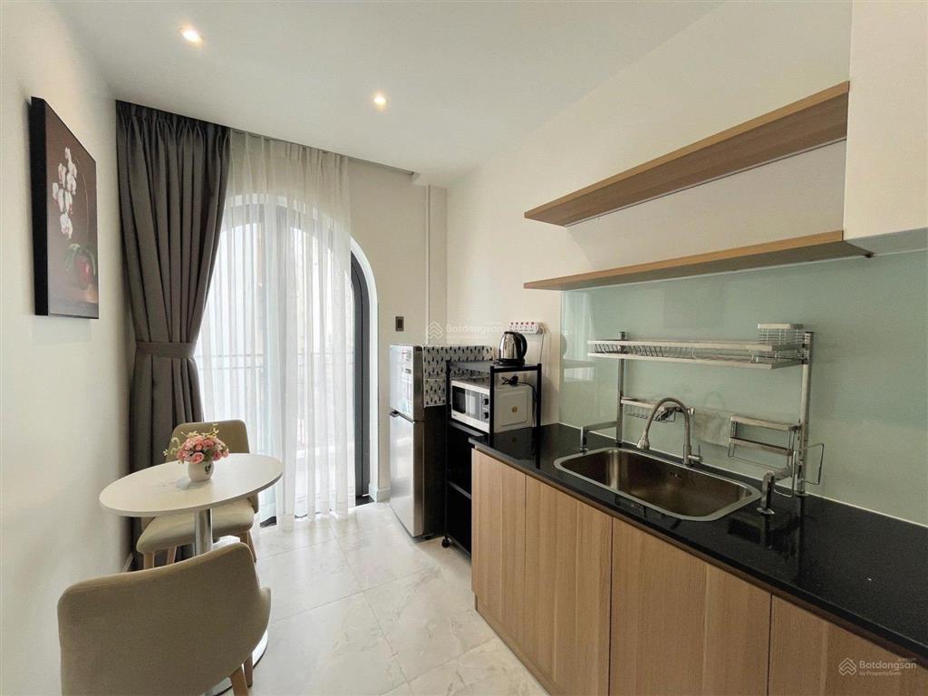 Căn hộ 1pn siêu sang trọng, nội thất đẹp tại trung tâm bình thạnh, thuận tiện di chuyển qua q1,q3