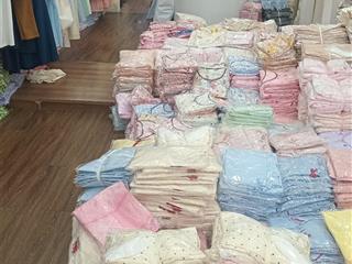 Nhà mặt tiền kinh doanh sầm uất gần ngã tư thủ đức