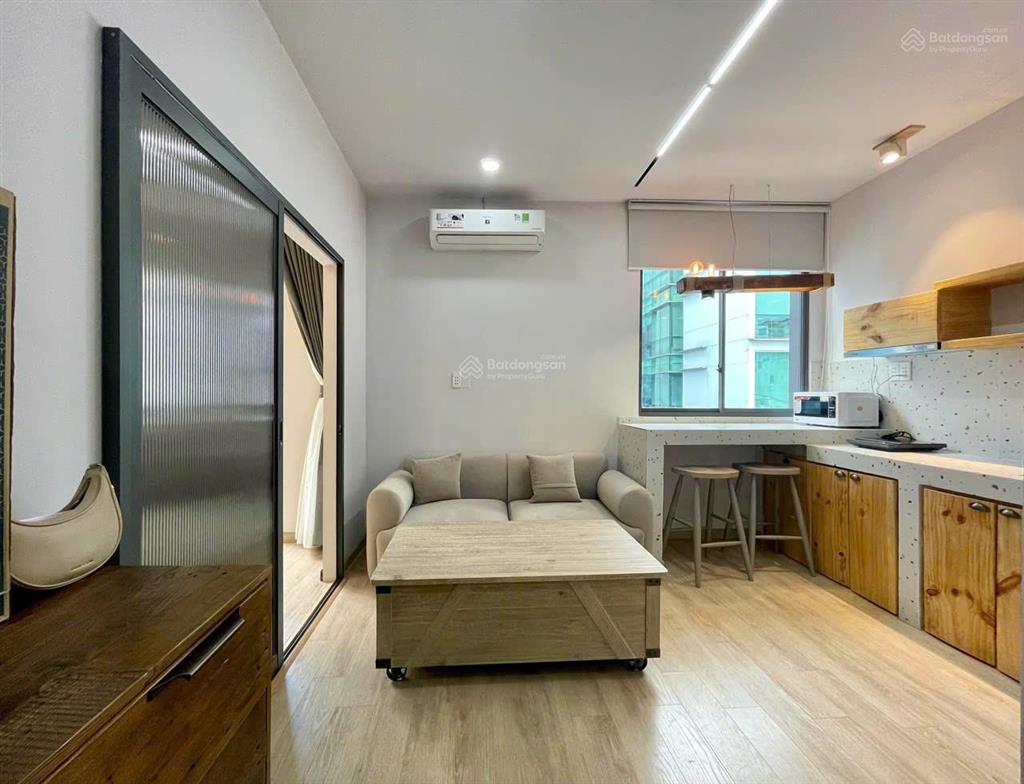 Cho thuê căn hộ 1pn tại võ văn tần quận 3 gần vòng xoay dân chủ, phố đi bộ bùi viện, dinh độc