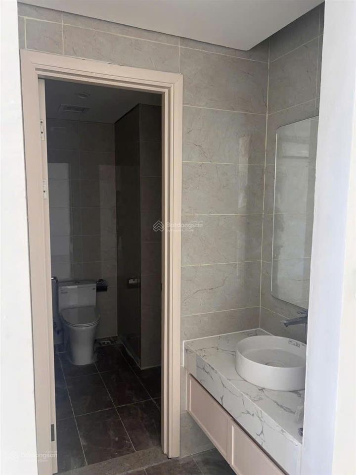 Cho thuê shophouse vinhomes royal island, 12 triệu, 120m2, 4 tầng, 2pn, 4wc