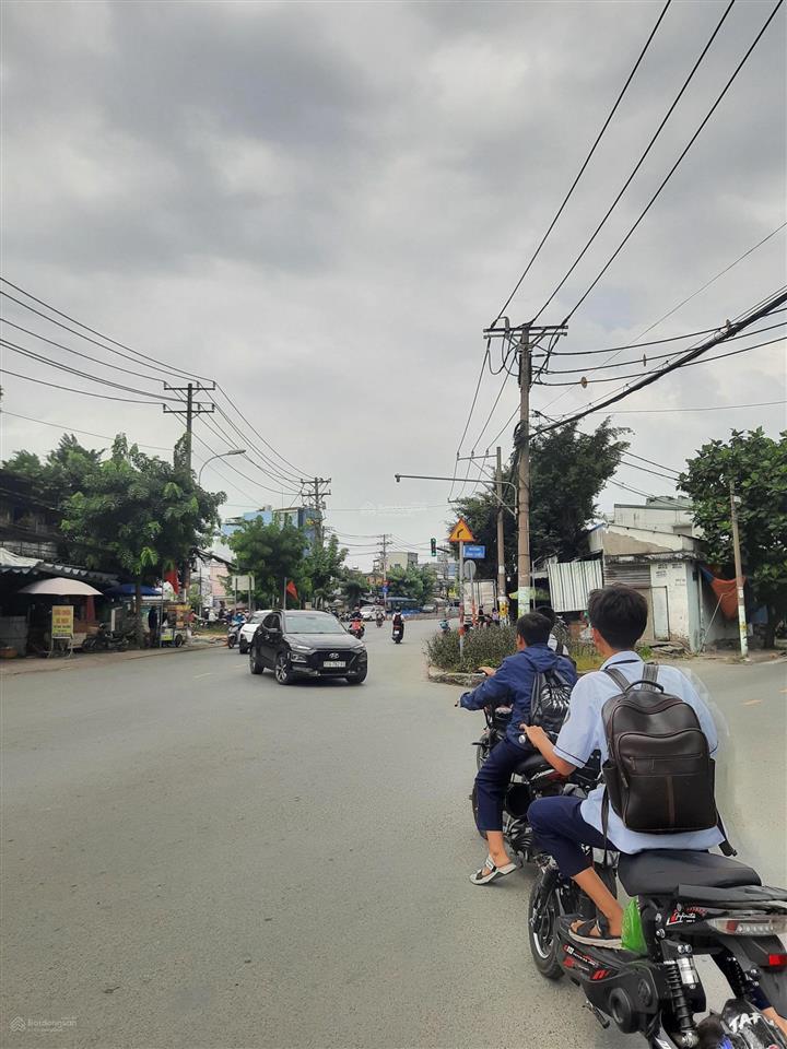 Đất a4 thủ đức 74m2 hẻm 6m khu an ninh giá chỉ 3.x tỷ