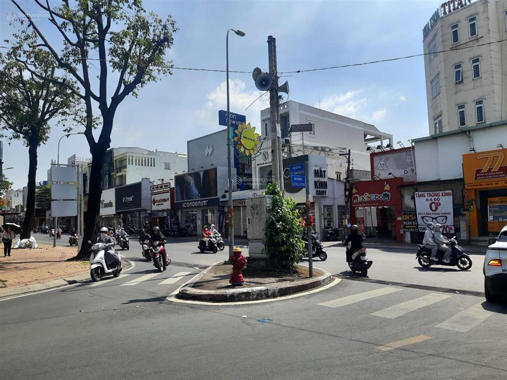 Nhà đẹp võ văn ngân thủ đức hẻm lớn 5pn 3wc giá tốt 6 ty9