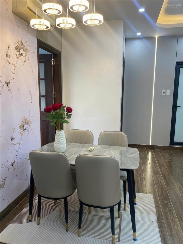 Chính chủ bán gấp ch 70.5m2 (3pn+2wc), tầng trung, đầy đủ nội thất mới đẹp, cowaelmic198 ng tuân