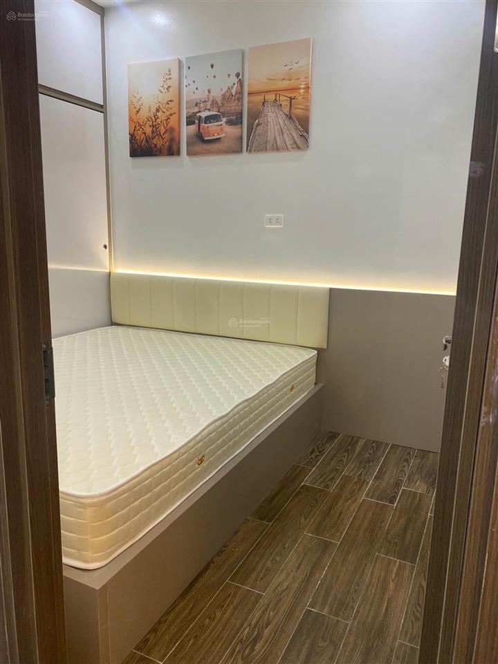 Chính chủ bán gấp ch 70.5m2 (3pn+2wc), tầng trung, đầy đủ nội thất mới đẹp, cowaelmic198 ng tuân