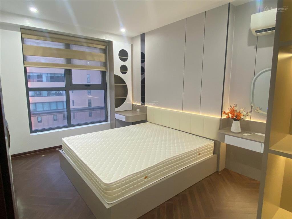 Tôi cần bán căn vinata tower 112m2, 3pn cực rộng (cửa sổ view đẹp), 2wc, nội thất đầy đủ mới đẹp !!