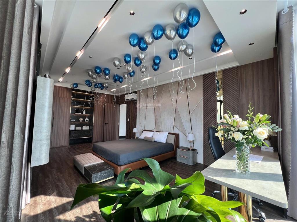 The lumia da nang chính thức ra mắt easy money collection