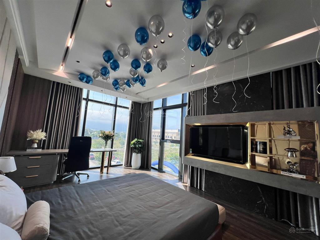 The lumia da nang chính thức ra mắt easy money collection