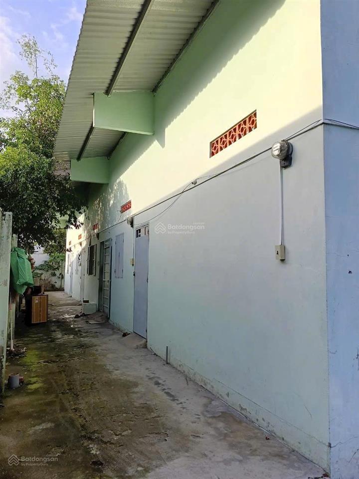 Bán nhà gần 300m2 thổ cư, 6 phòng trọ