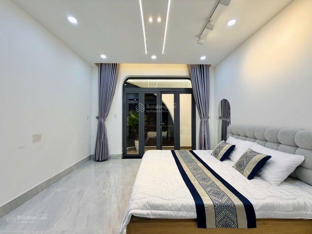 Hiếm chỉ 8tỷ2, bán nhà 4 tầng mới cực đẹp full nội thất xịn,hẻm xe hơi quang trung phường 8 gò vấp