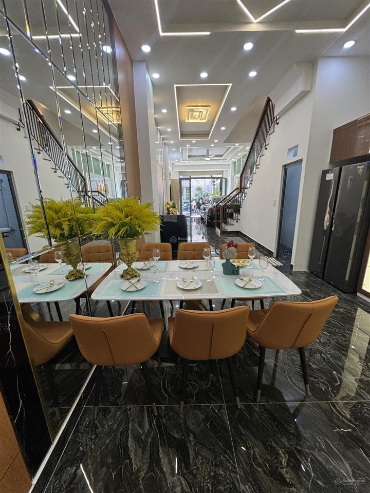 Hiếm chỉ 8tỷ2, bán nhà 4 tầng mới cực đẹp full nội thất xịn,hẻm xe hơi quang trung phường 8 gò vấp
