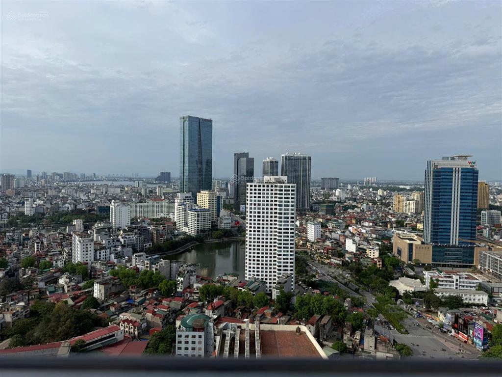 Cho thuê căn hộ 3pn, 27tr, 115m2 tại hateco laroma, đống đa, hà nội full đồ mới, tầng cao.