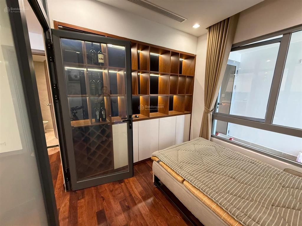 Cho thuê căn hộ 3pn, 27tr, 115m2 tại hateco laroma, đống đa, hà nội full đồ mới, tầng cao.