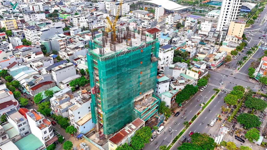 Chỉ 1 căn duy nhất từ cđt  view sông thoáng mát  tầng cao nhất dự án  nhận nhà ngay năm sau .