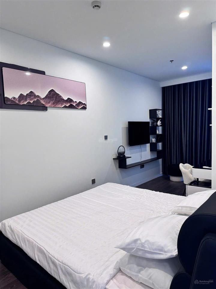 Cần tiền bán gấp căn 1pn filmore, 45m2 full nội thất view sông hàn, sổ hồng lâu dài