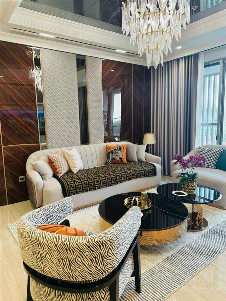 Chính chủ cần bán nhanh căn hộ hạng sang eaton park 79m2 giá 8.2tỷ.  0906 126 ***