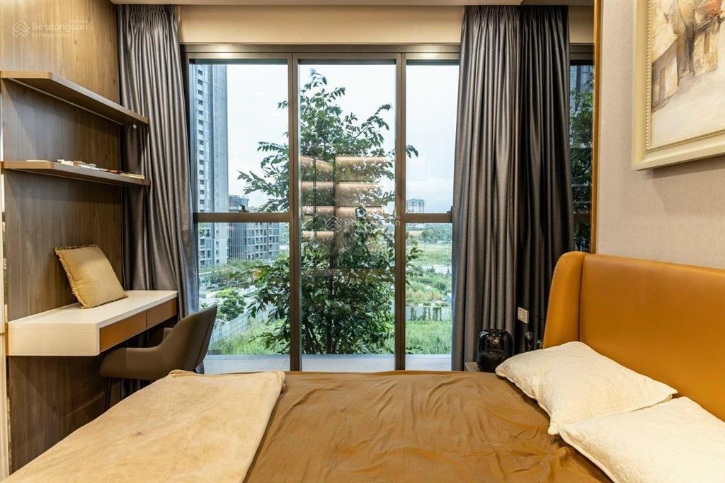 Cần bán gấp căn hộ hạng sang eaton park quận 2 58m2 giá 6 tỷ 550,  0906 126 ***