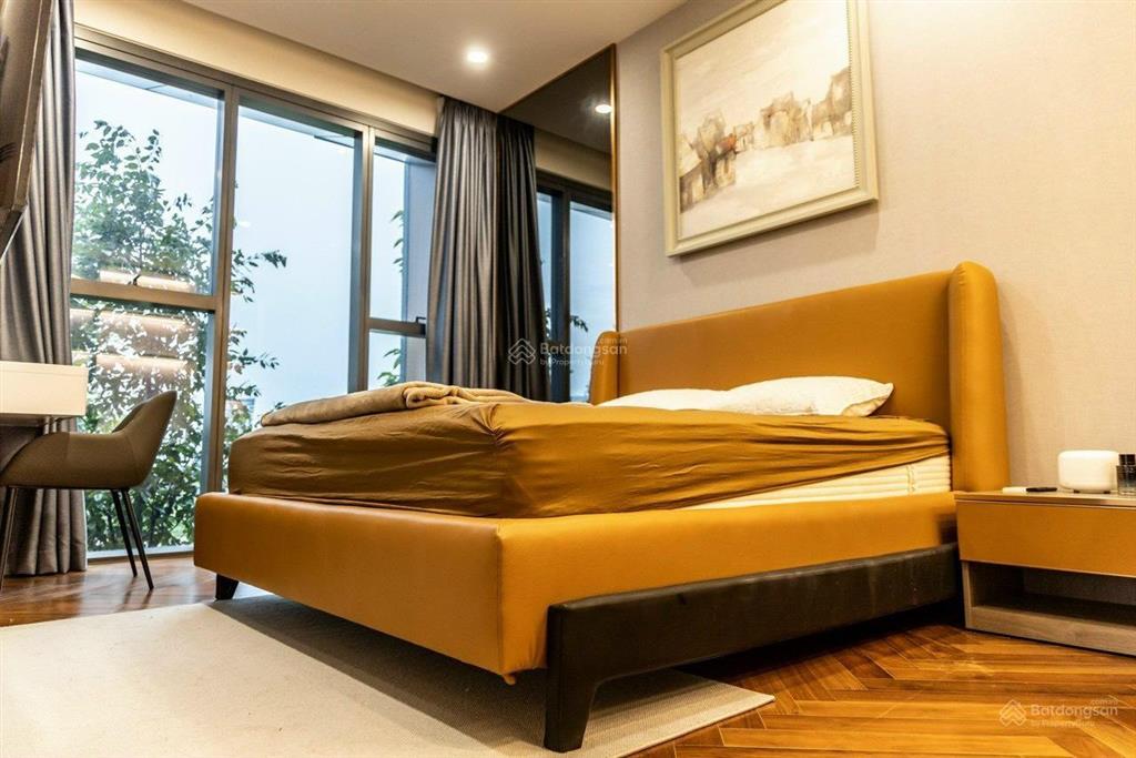 Cần bán gấp căn hộ hạng sang eaton park quận 2 58m2 giá 6 tỷ 550,  0906 126 ***