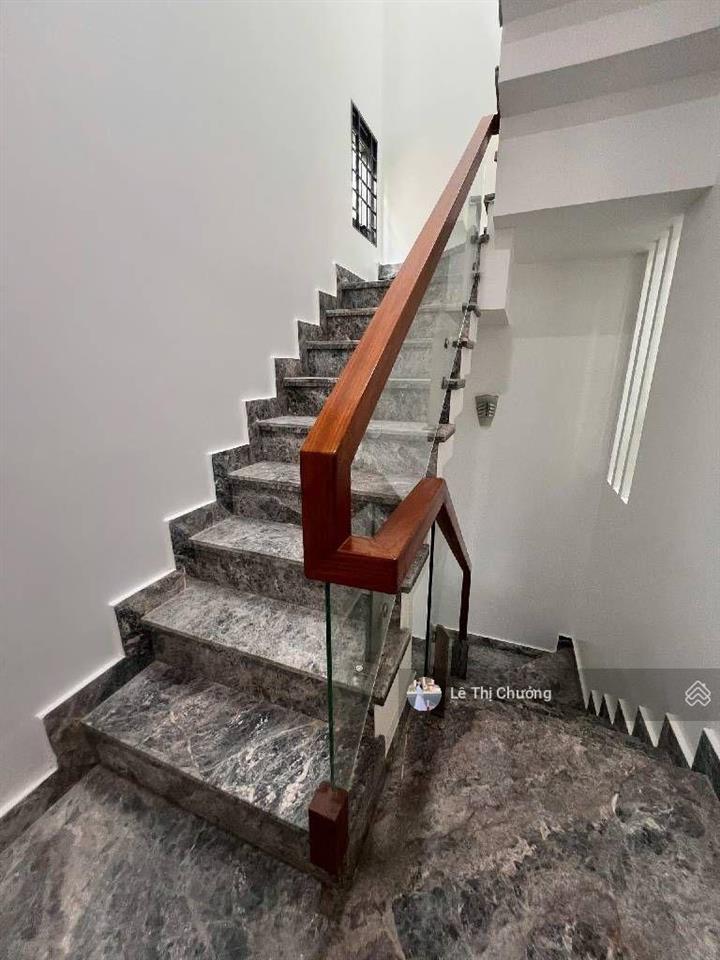 Bán nhà phường tân phú quận 7  6 tầng thang máy  sát chợ tân mỹ  14tỷ nhỉnh