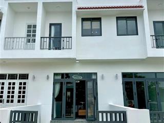 Cần bán nhà nằm trong kcn xanh phước đông new city  nhà 1 trệt 1 lầu, đã có sổ công chứng ngay!