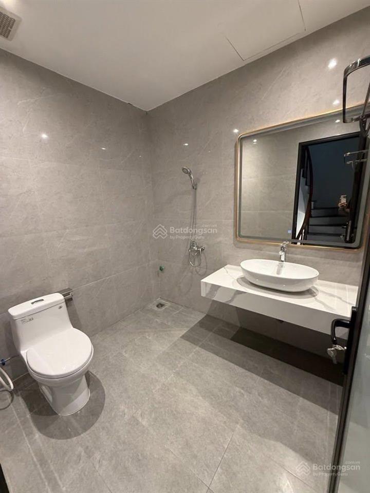 Nhà đẹp ăn tết  xuân la  36m2  9 tỷ(còn thương lượng), 10 bước chân ra oto tránh nhau