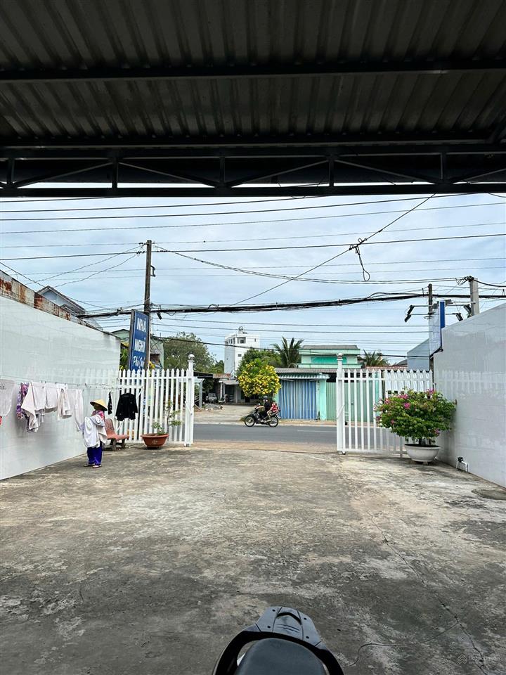 Bán nhà nghỉ, mặt tiền đt 848, gần công viên sa đéc, đồng tháp. dt 829m2, thổ cư 100%