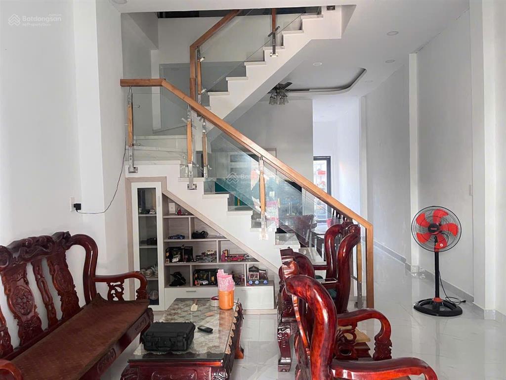 Chính chủ cần bán nhà đẹp 1 trệt1 lầusổ hồngdọn đến ở ngay