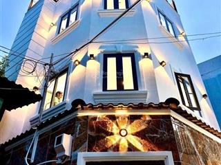 Nhà mới 4 tầng sát hxh phạm văn đồng bình thạnh full nội thất chỉ 4.x tỷ