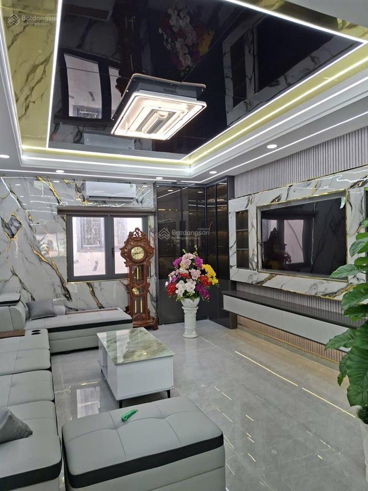 Nhà mới xây full nội thất cách chợ cầu đồng khoảng 70m. cách gò vấp 5p đi xe