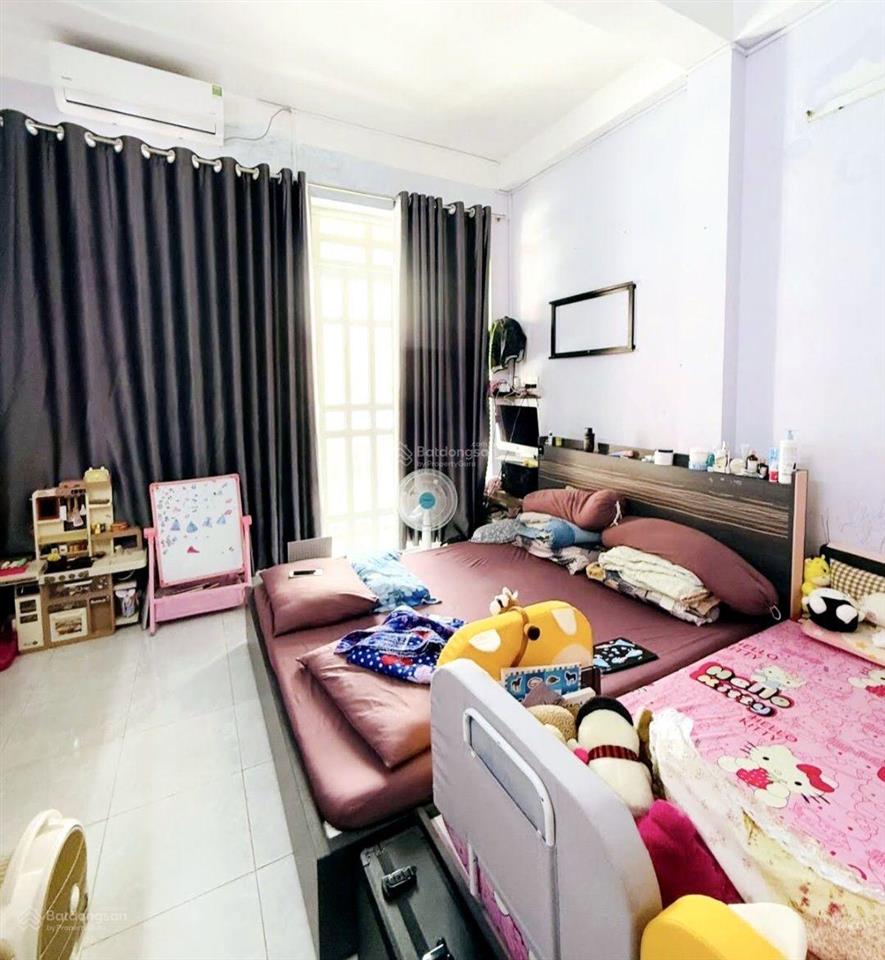 Bán nhà riêng bình thạnh, 4 tầng bê tông, 60m2 ngay bến xe miền đông