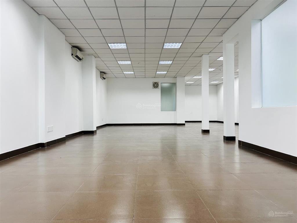 Nhà đường trần văn dư diện tích 18x25m hầm trệt 2 lầu cho thuê