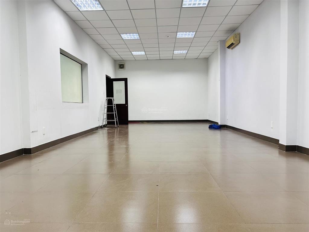 Nhà đường trần văn dư diện tích 18x25m hầm trệt 2 lầu cho thuê