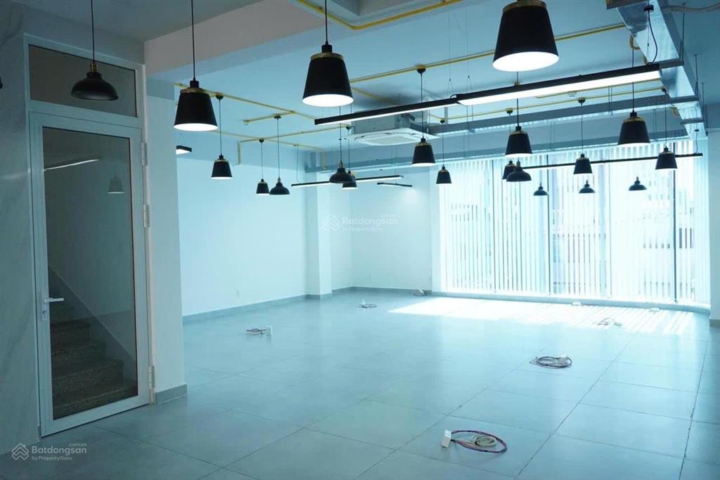 Nhà đường hoàng hoa thám, diện tích 7x20m trệt 3 lầu sân thượng cho thuê