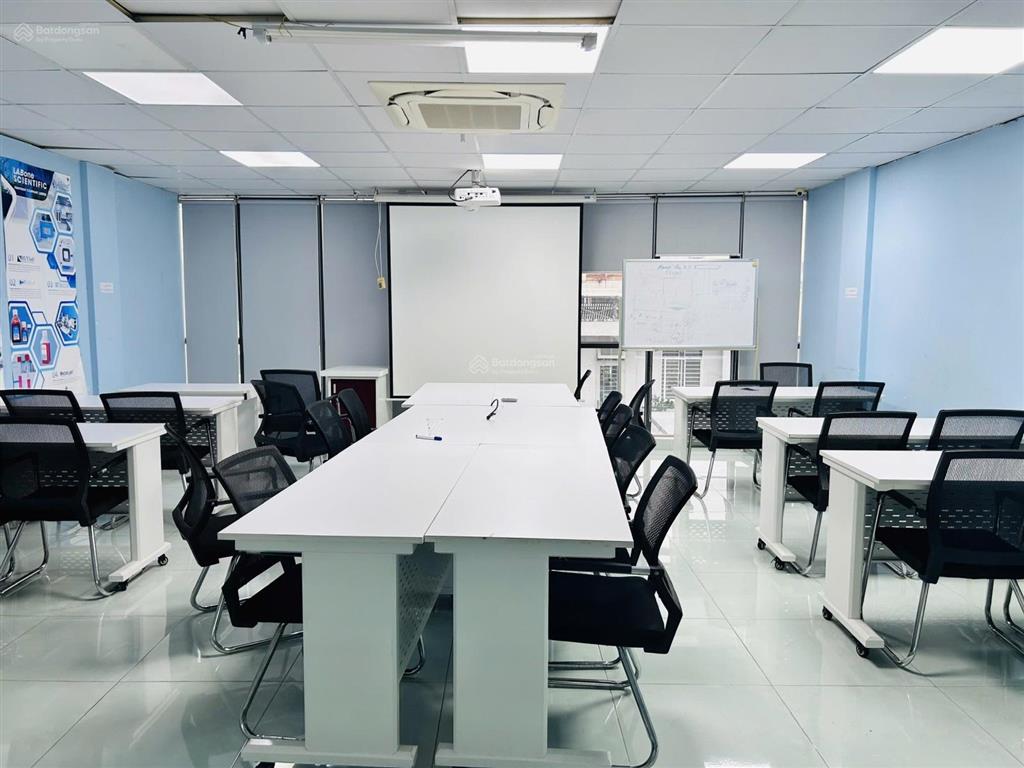 Nhà đường phan đăng lưu diện tích 8x20m hầm trệt 3 lầu cho thuê