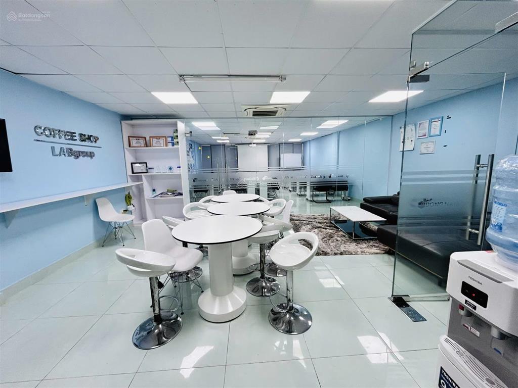 Nhà đường phan đăng lưu diện tích 8x20m hầm trệt 3 lầu cho thuê