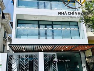 Nhà đường đặng dung diện tích 10x20m trệt 2 lầu cho thuê