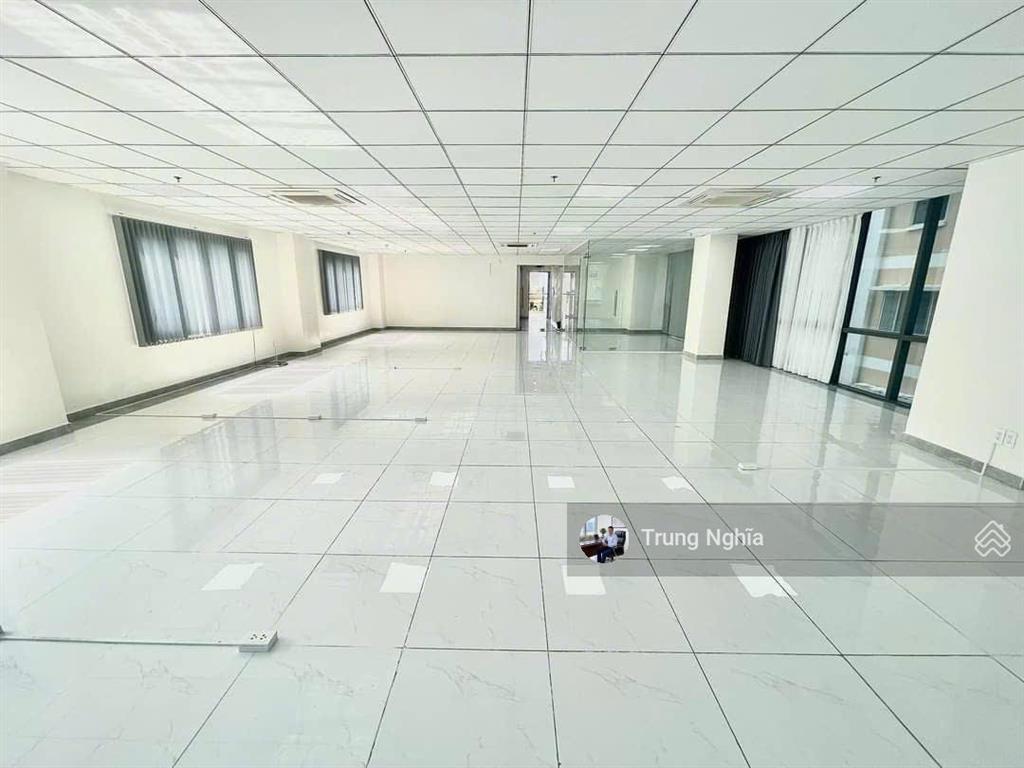 Tòa nhà đường nam kỳ khởi nghĩa, diện tích 11x20m, hầm trệt 5 lầu cho thuê