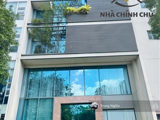 Tòa nhà đường nam kỳ khởi nghĩa diện tích 11x20m hầm trệt 5 lầu cho thuê