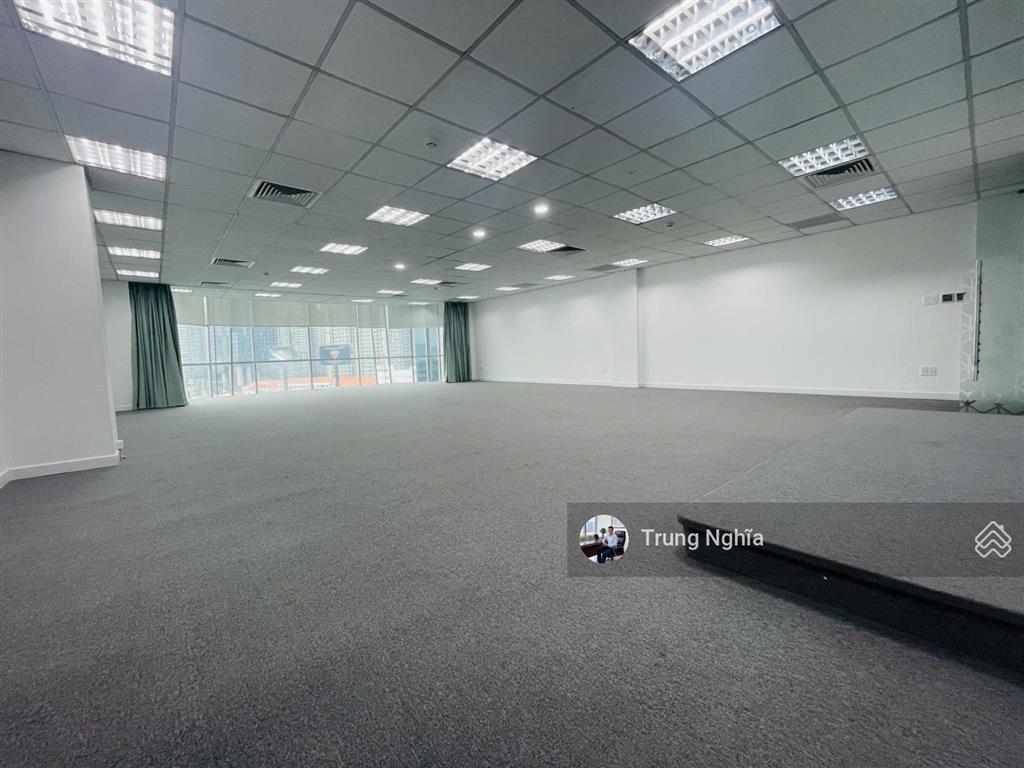 Tòa nhà đường cộng hòa diện tích 10x25m hầm 5 tầng cho thuê