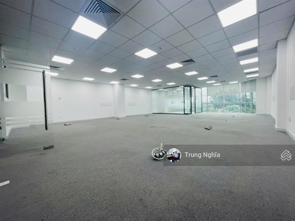 Tòa nhà đường cộng hòa diện tích 10x25m hầm 5 tầng cho thuê