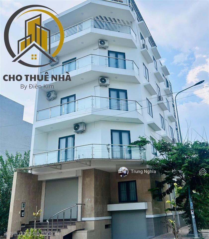 Tòa nhà đường cộng hòa diện tích 7x20m hầm 5 tầng cho thuê