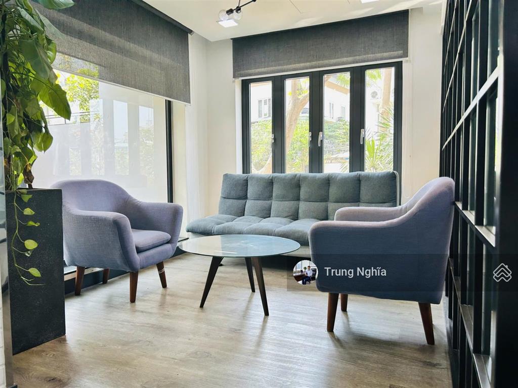 Tòa nhà đường cộng hòa diện tích 7x20m hầm 5 tầng cho thuê