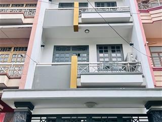 Nhà đường đặng tất 5x19m trệt 3 lầu cho thuê